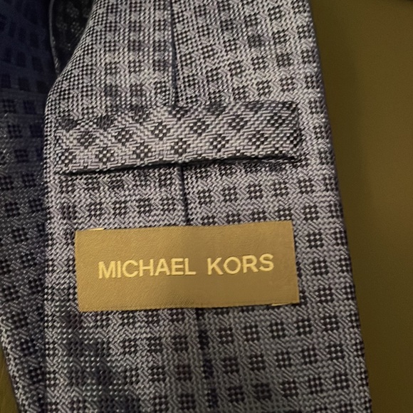 Michael Kors Tie - Picture 6 of 6